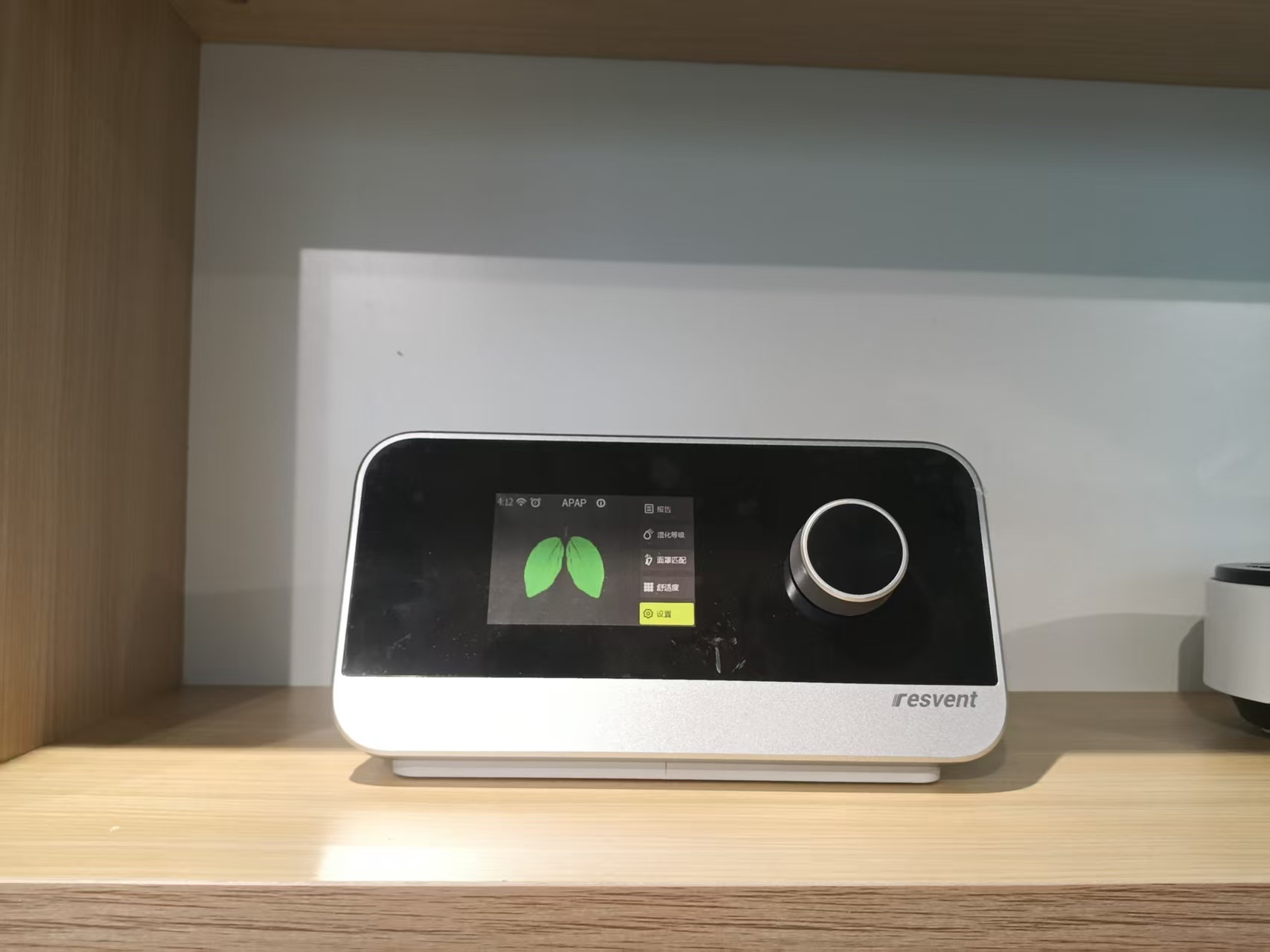 正压通气治疗机